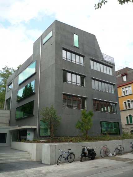 B35, Strasssenansicht 23.6.2011